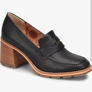 Korks Corsica Penny Heel Loafer size 7.5